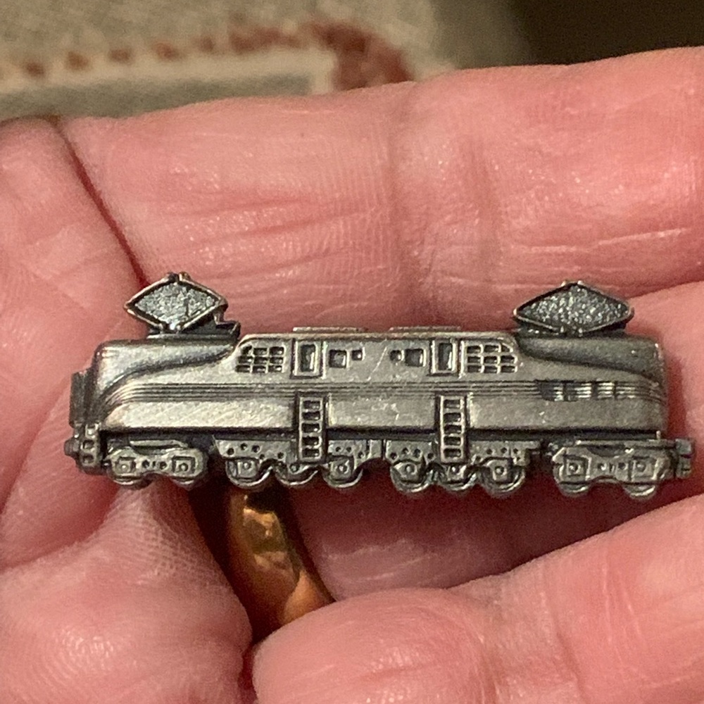 VINTAGE TRAIN TIE CLIP
